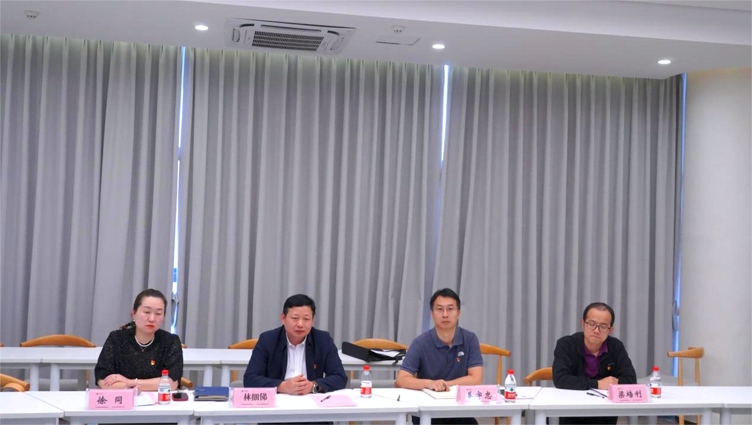 图片4(1).png 图片4(1).png