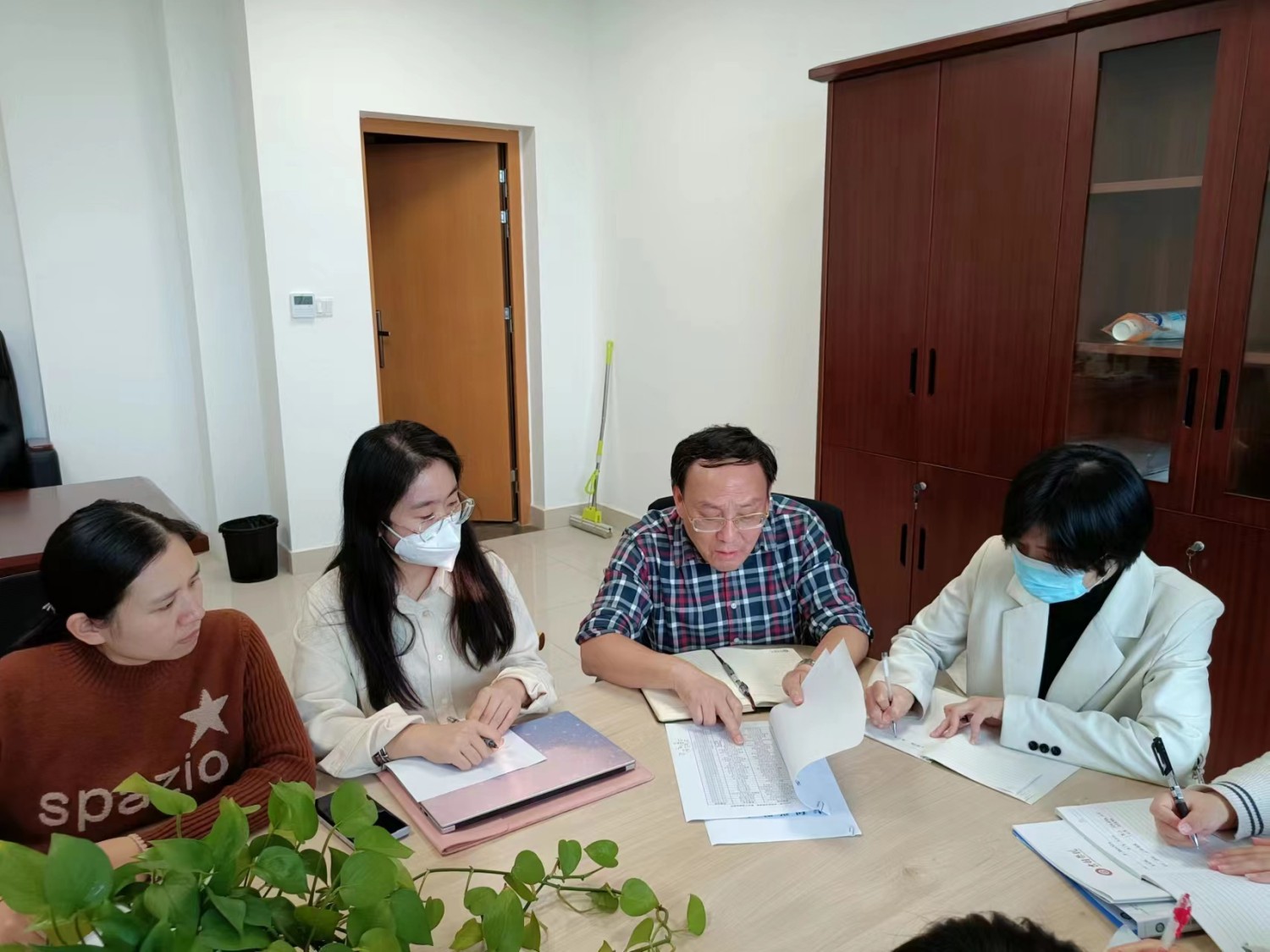 微信图片_20221102201427_副本.jpg